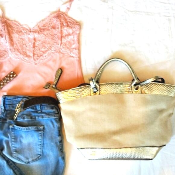 London Fog TOTE Bag 12x20 Gold Leather Trim Shoulder Strap 4 Feet Canvas Luxury - Picture 15 of 16